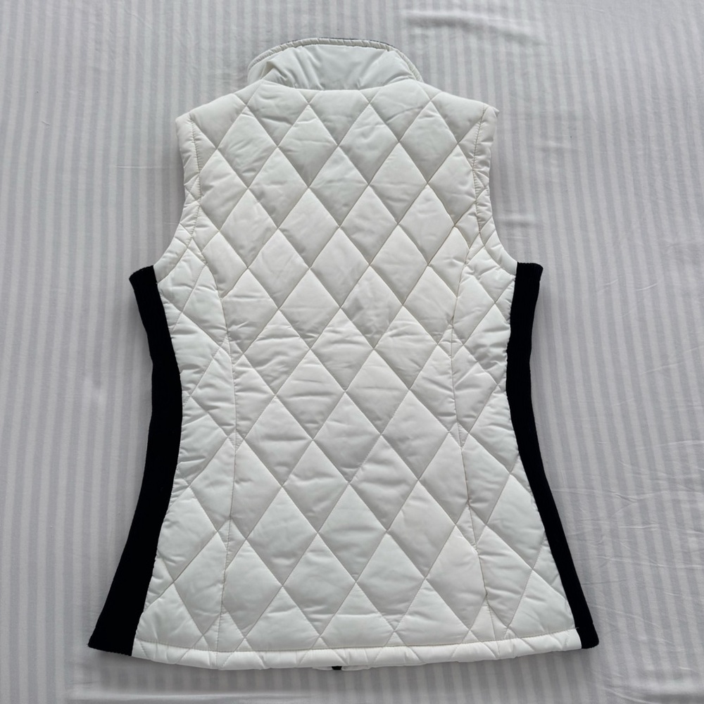 Calvin Klein Women's Quilted White and Black Vest - Picture 5 of 7